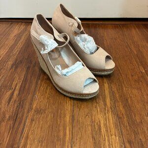 Machi Carmi-1 Blush Heels, Women's 6.5, Unworn, New in Box